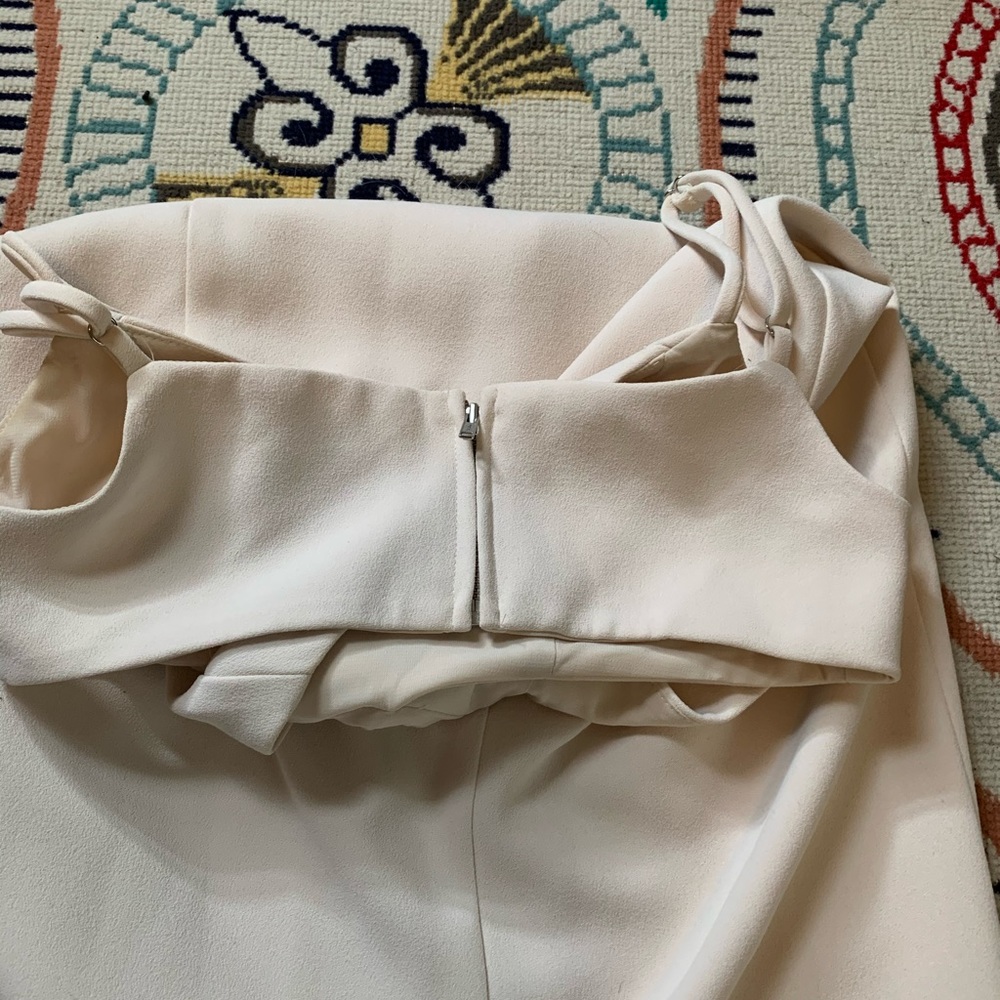 Ivory Dress - Picture 15 of 16